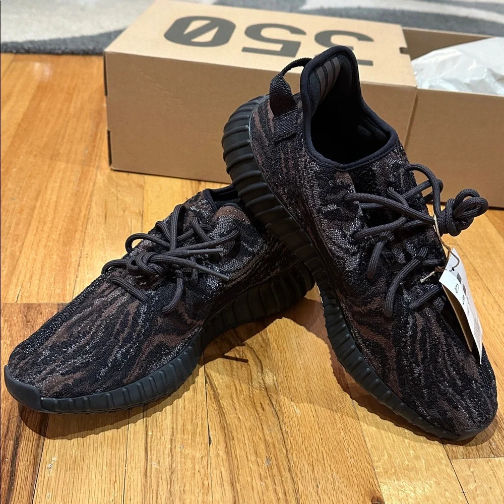 Adidas Yeezy Boost 350 V2 Brown and Black MX Rock NWT sz 10.5 - Picture 5 of 8